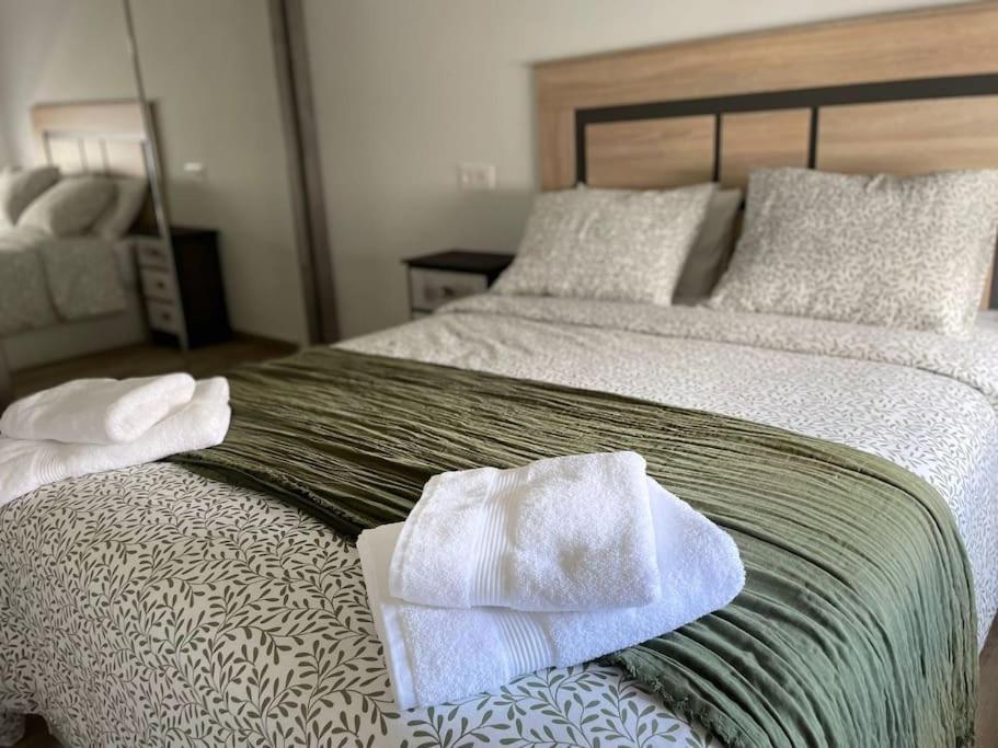 Adoracte 4 Mieres Apartamentos ภายนอก รูปภาพ