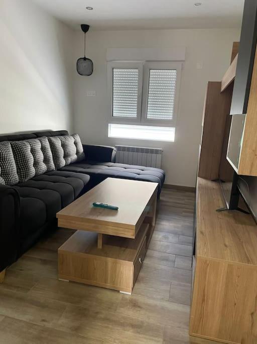 Adoracte 4 Mieres Apartamentos ภายนอก รูปภาพ