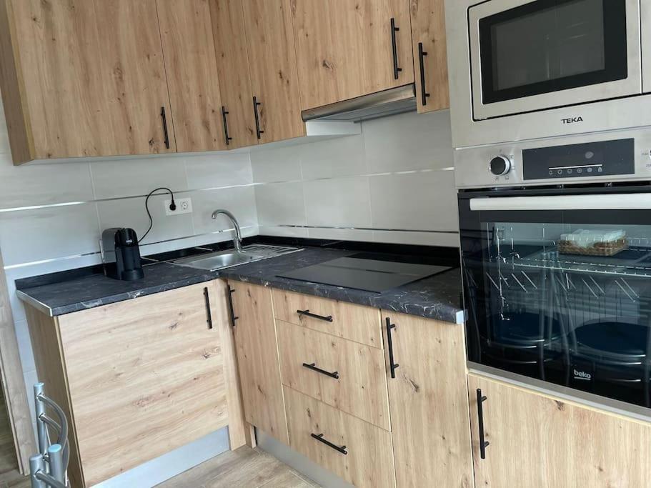 Adoracte 4 Mieres Apartamentos ภายนอก รูปภาพ