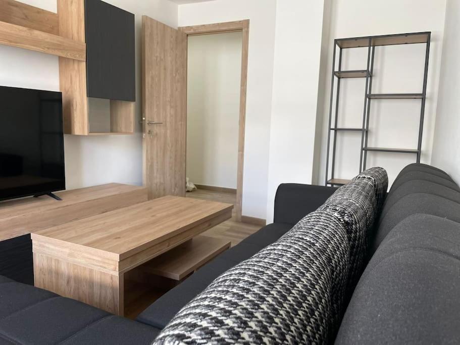 Adoracte 4 Mieres Apartamentos ภายนอก รูปภาพ