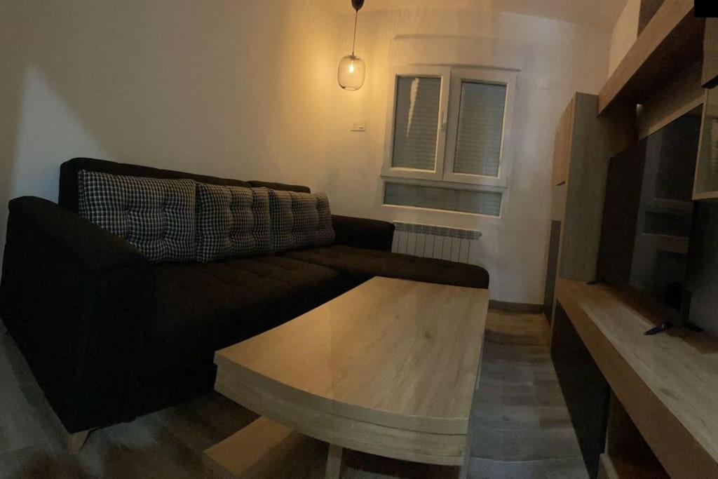Adoracte 4 Mieres Apartamentos ภายนอก รูปภาพ