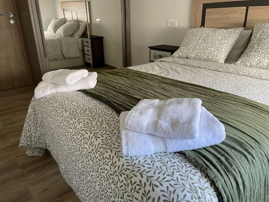 Adoracte 4 Mieres Apartamentos ภายนอก รูปภาพ